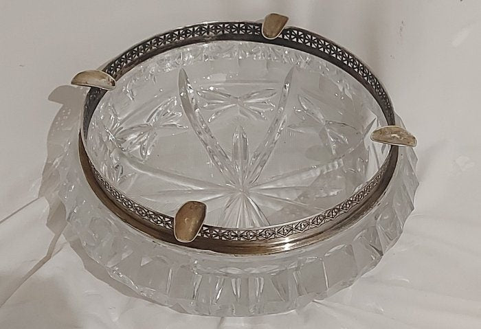 Bellissima Posacenere in Cristallo Art Nouveau Molato Anni 50/60 con Bordo in Argento 800