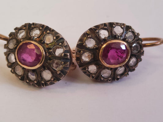 Orecchini Vintage in Oro Anni 80 con Diamanti - Un tocco di eleganza senza tempo