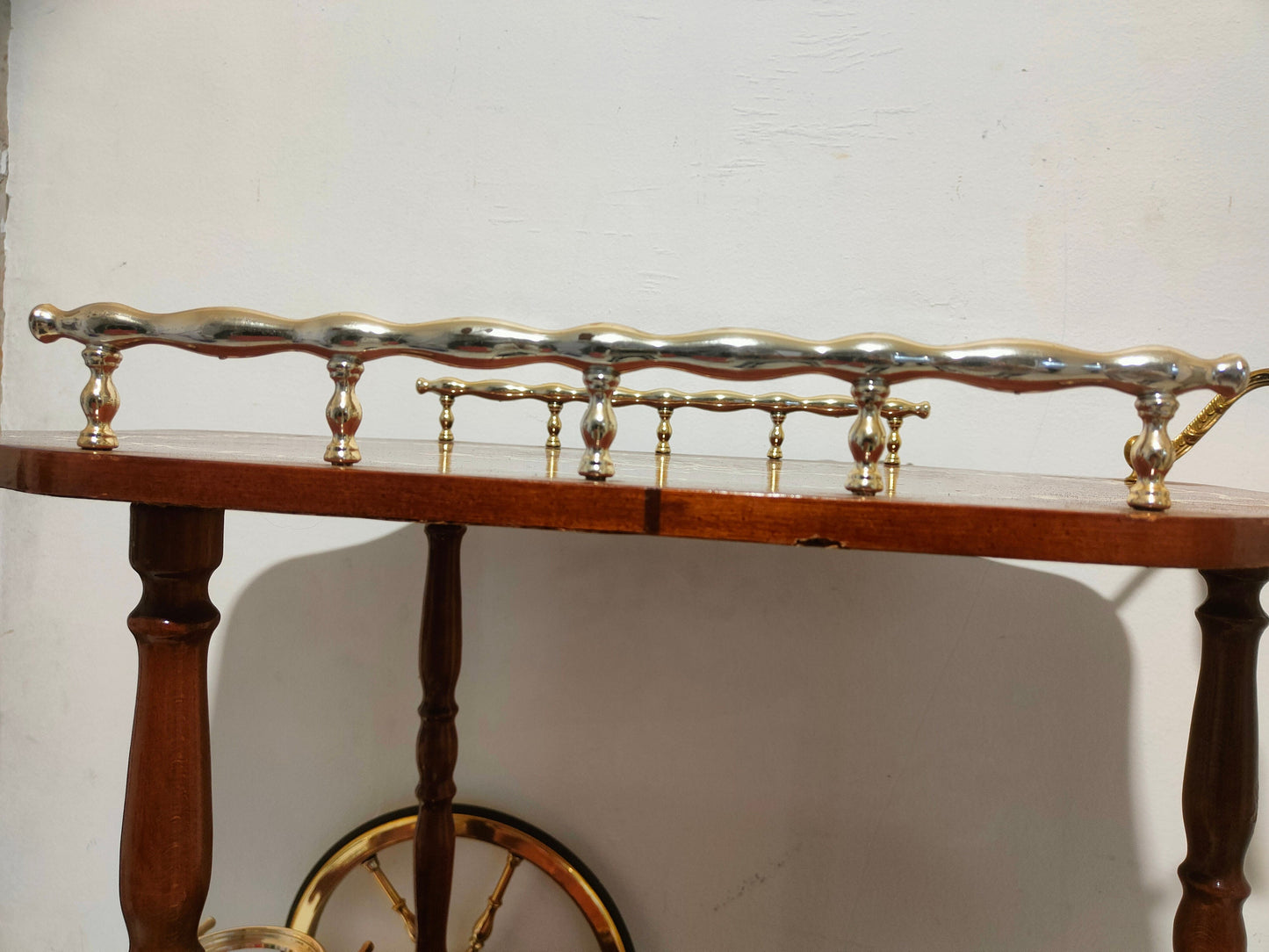 Carrello di lusso Bar Cocktail Tea Trolley Intarsiato Vintage Ottone Hollywood Regency 1950