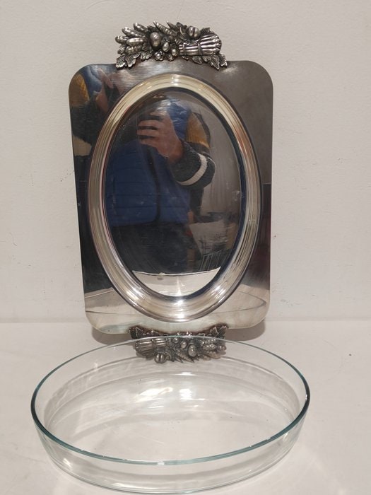 Vassoio da Portata Placcato Argento FAF e Pirofila Pyrex: Un'Eleganza senza Tempo per la Tua Tavola