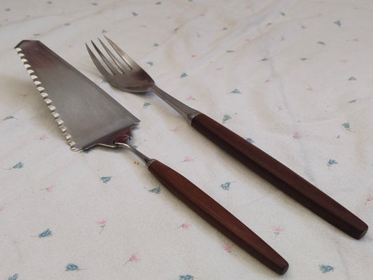 Elevate la vostra cucina con la spatola e il forchettone vintage Coricama, un tocco di fascino e funzionalità per le vostre creazioni