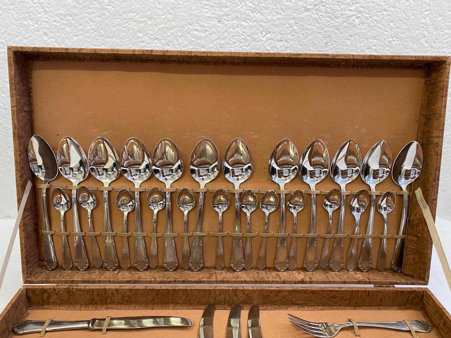servizio di posate un regalo di Nozze Perfetto: Elegante Scatola Posate Vintage in Acciaio Argentato