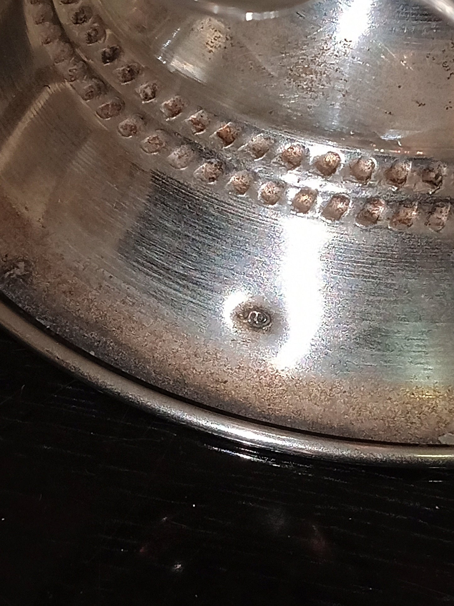 Porta bonbon in cristallo con base in Argento 800: un tocco di eleganza per la tua tavola