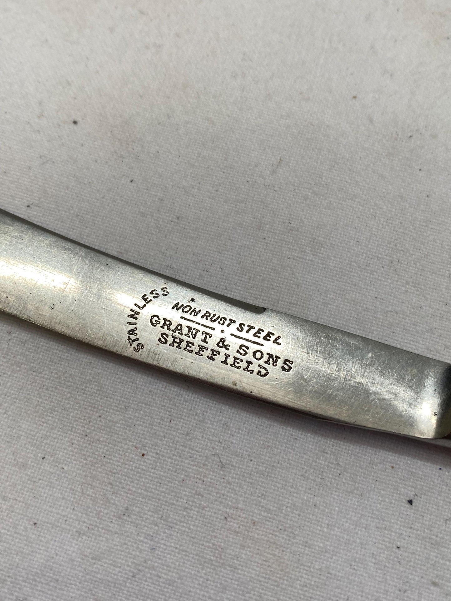 Coltello Grant & Sons Sheffield Vintage: Un Pezzo di Storia per la Tua Cucina