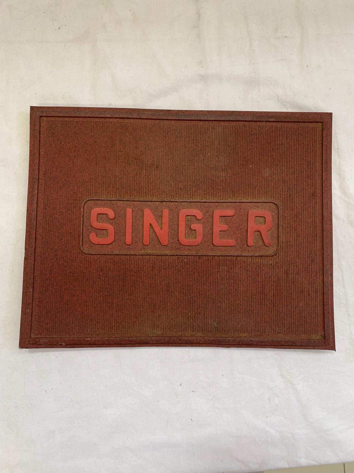 Tappetino per Macchina da Cucire Singer vintage - Comodità e Precisione per le Tue Creazioni
