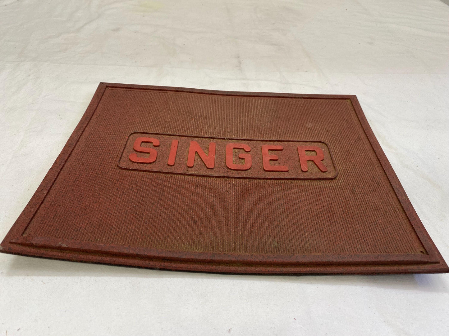 Tappetino per Macchina da Cucire Singer vintage - Comodità e Precisione per le Tue Creazioni