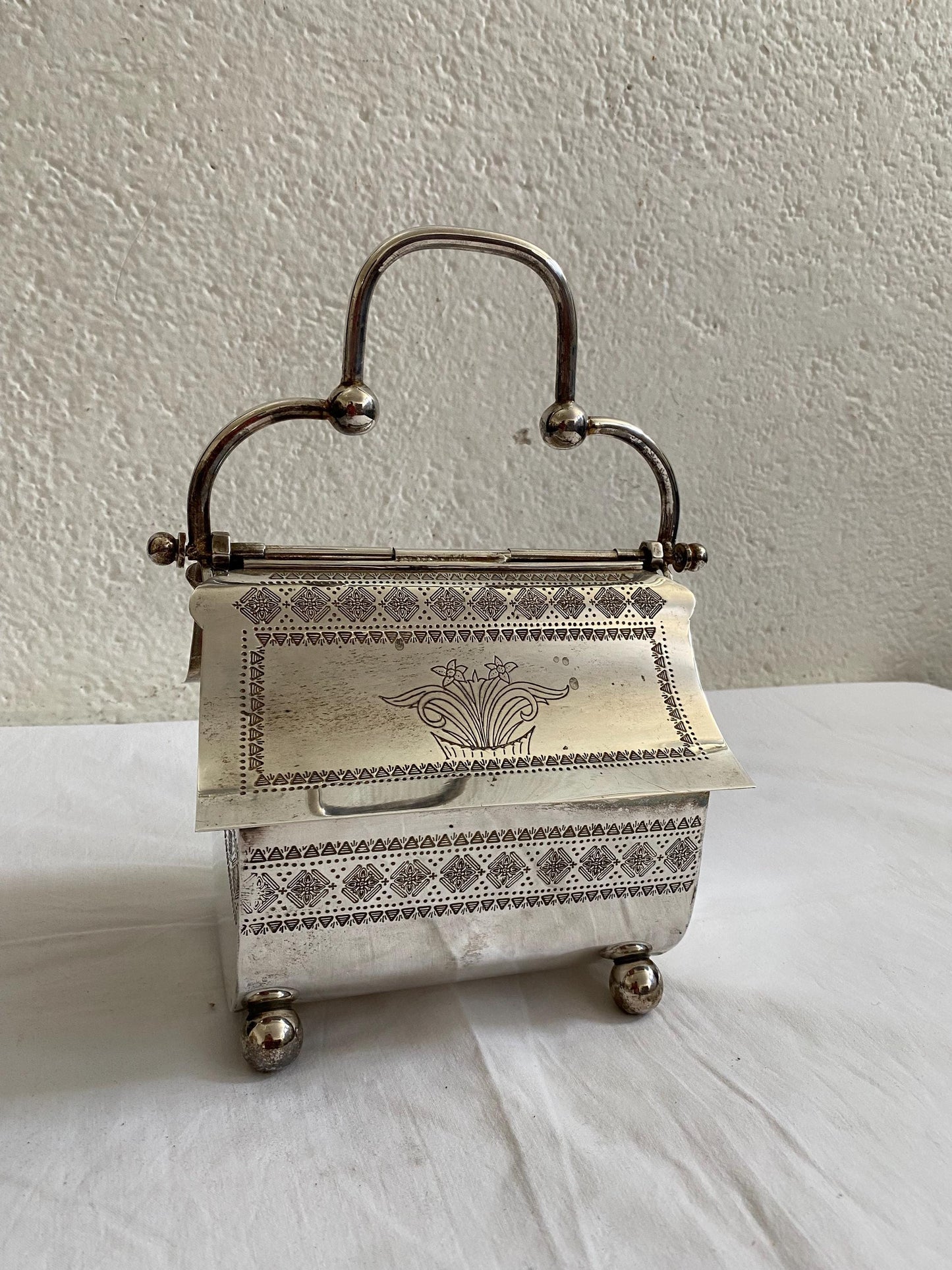 Cesto a Forma di Borsa in Argento Placcato - Biscottiera Antica con Coperchi Rialzabili e Maniglia
