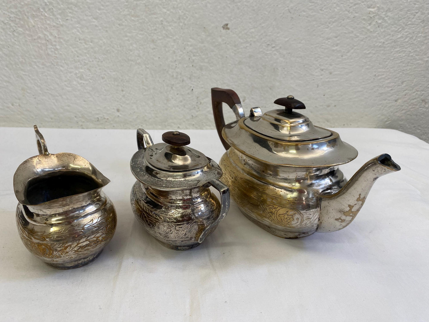 Collezione di Set da Tè e Caffè Placcati in Argento Sheffield - 3 Pezzi Misti Vintage - Royal Family Royal Sheffield