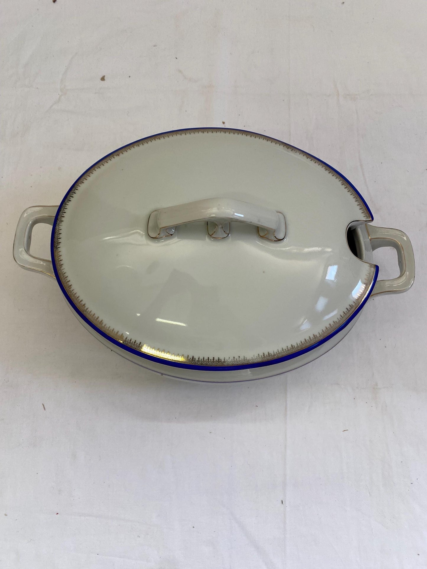 Zuppiera Ovale in Ceramica con Bordo Dorato e Rilievo Blu - Vintage