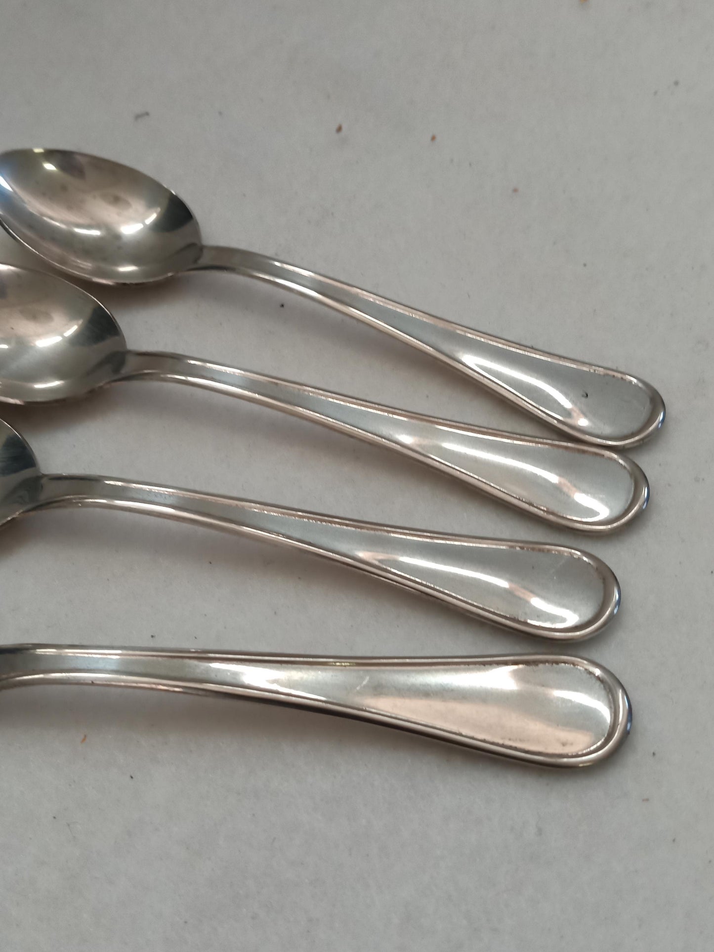 Cucchiaini Calegaro Placcati Argento - Eleganza e Tradizione per la Tua Tavola