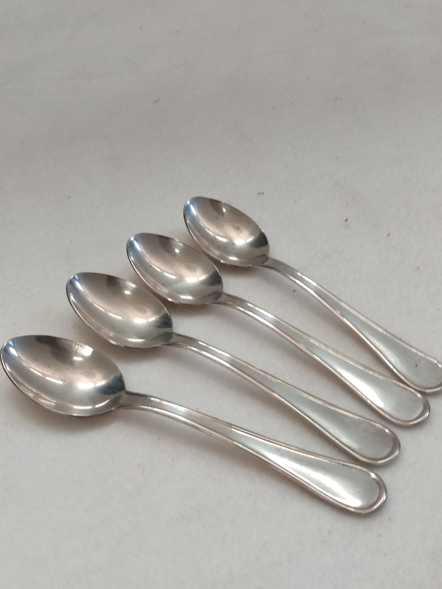 Cucchiaini Calegaro Placcati Argento - Eleganza e Tradizione per la Tua Tavola