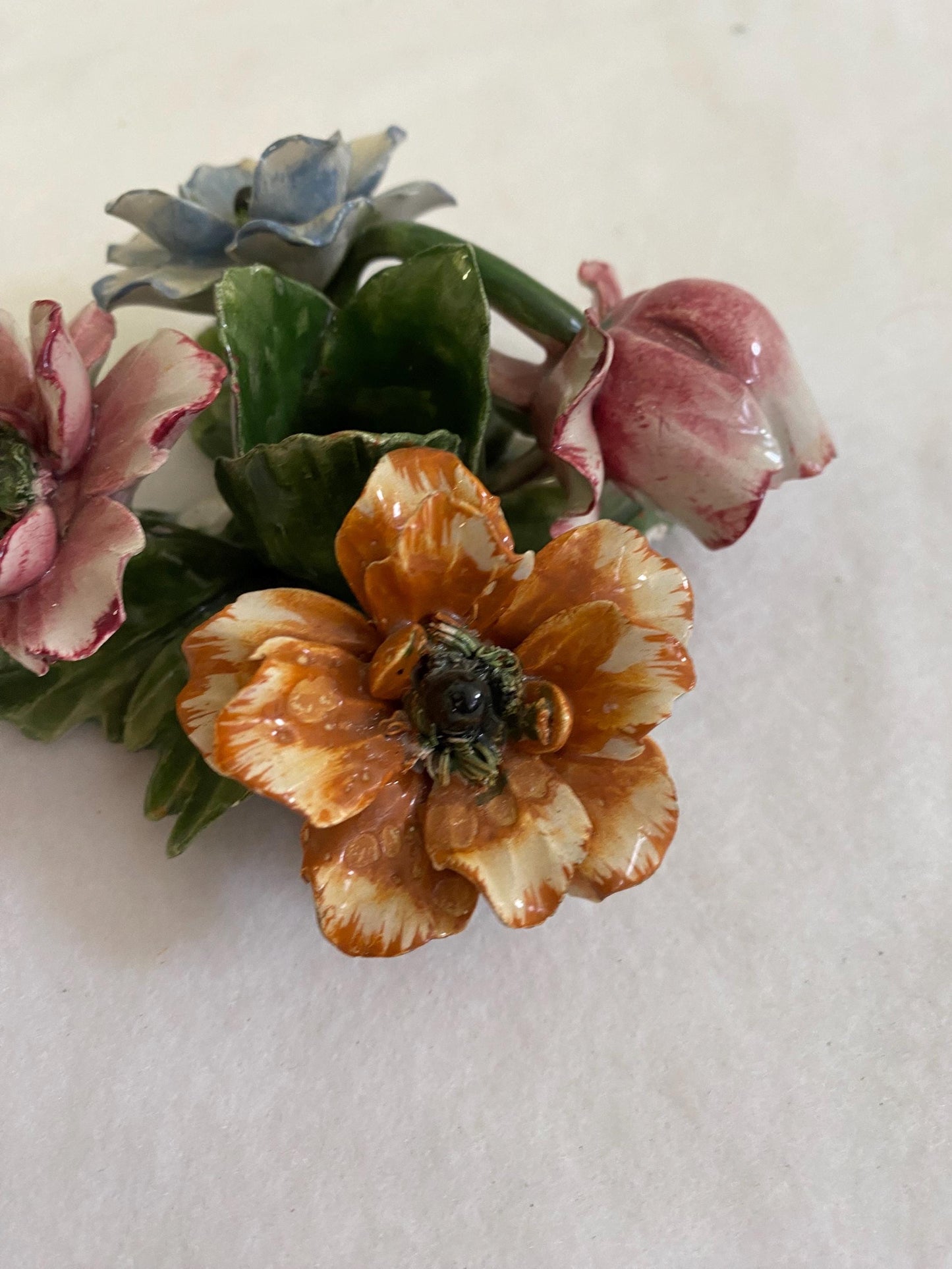 Portacandele in Ceramica Dipinta a Mano - Un Tocco di Colore e Tradizione per la Tua Casa