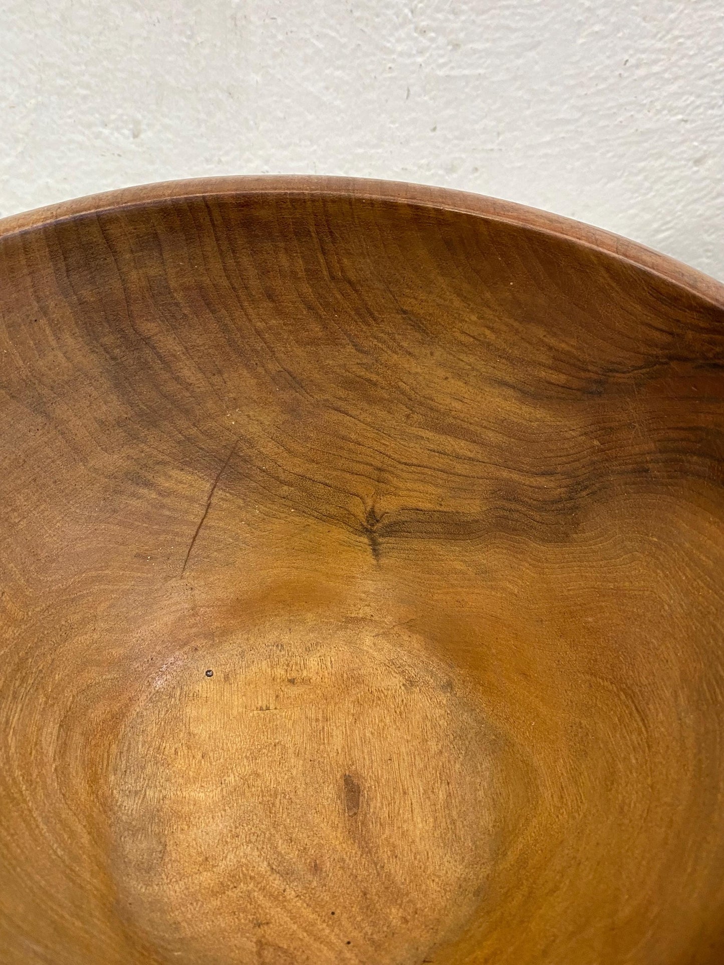 Grande Ciotola in Legno Artigianale - Ciotola Rustica per Decorazione e Cucina, Diametro 32cm, Altezza 15cm, Fatto a Mano