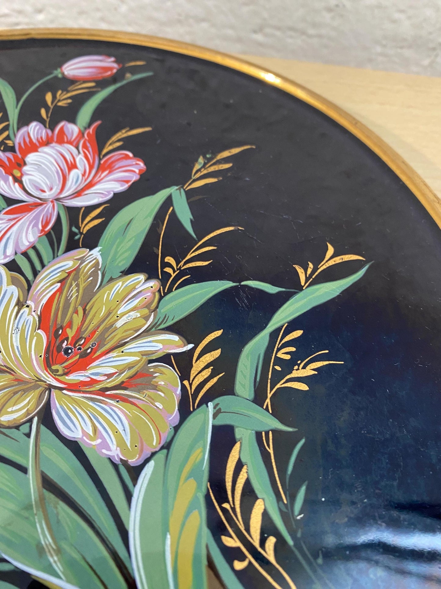Piatto Blu Messeri con Decori Floreali - Raffigurante un Cesto di Fiori, Diametro 27 cm - Creazioni Ceramiche d'Arte Made in Italy