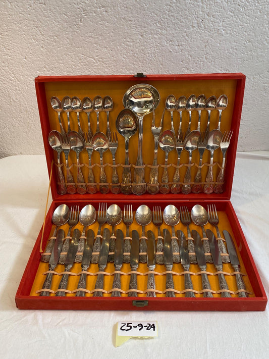 Servizio Posate in Argento 800 Placcato: Tradizione e Lusso Italiano per la Tua Tavola