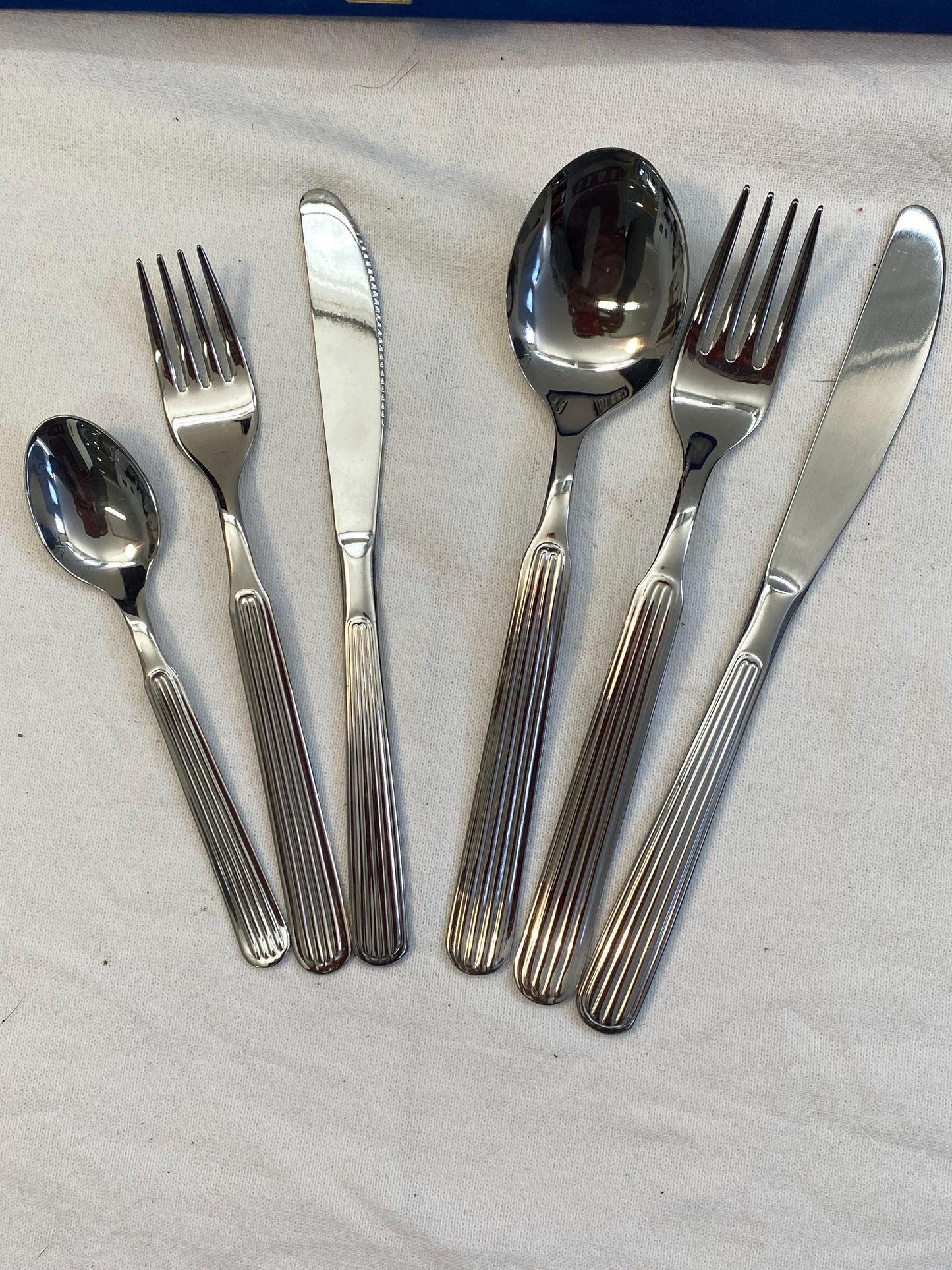 Elegante Set di Posate in Acciaio Inox ABERT con Marchio Rothmans - vintage servizio da 6+6   Nuovo e Completo con Certificato di Garanzia