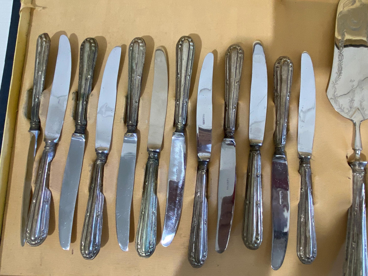 Servizio di Posate per 12 Persone  Vintage Argento 800 lama acciaio Solingen