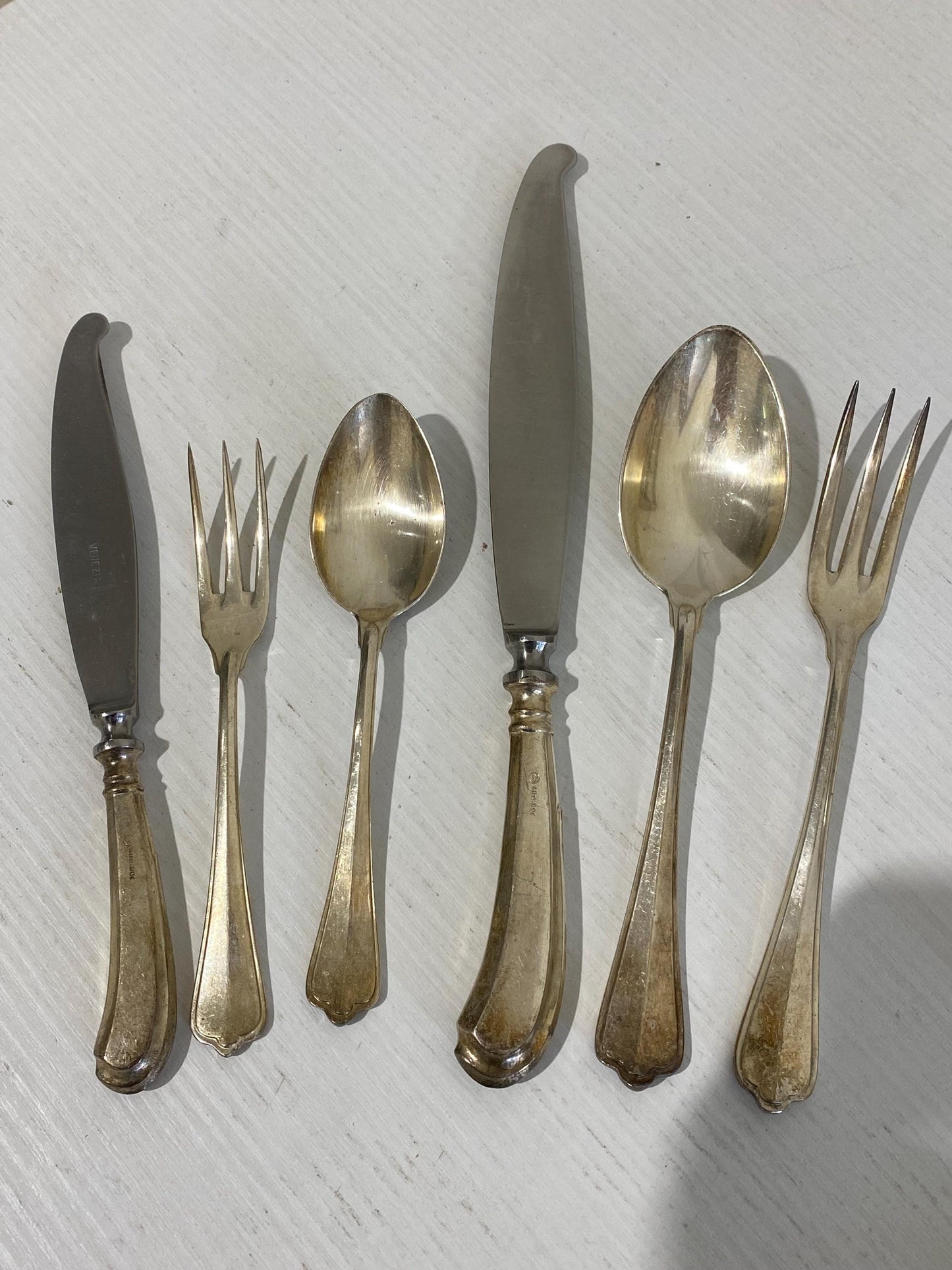 Servizio Posate da 12 Persone - Elegante Regalo di Nozze in Scatola a Due Piani in argento 800 placcato