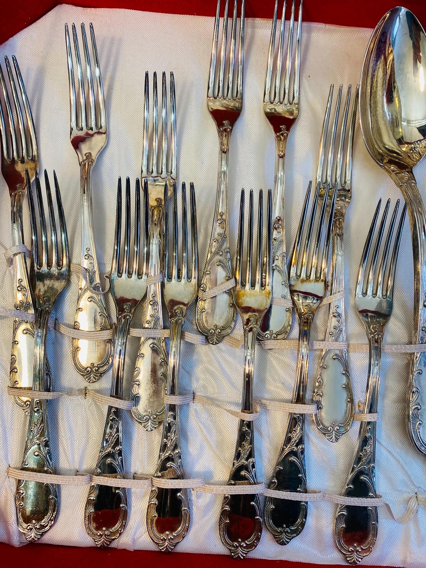 Servizio di Posate in Argento 800 - Tradizione Italiana Intatta