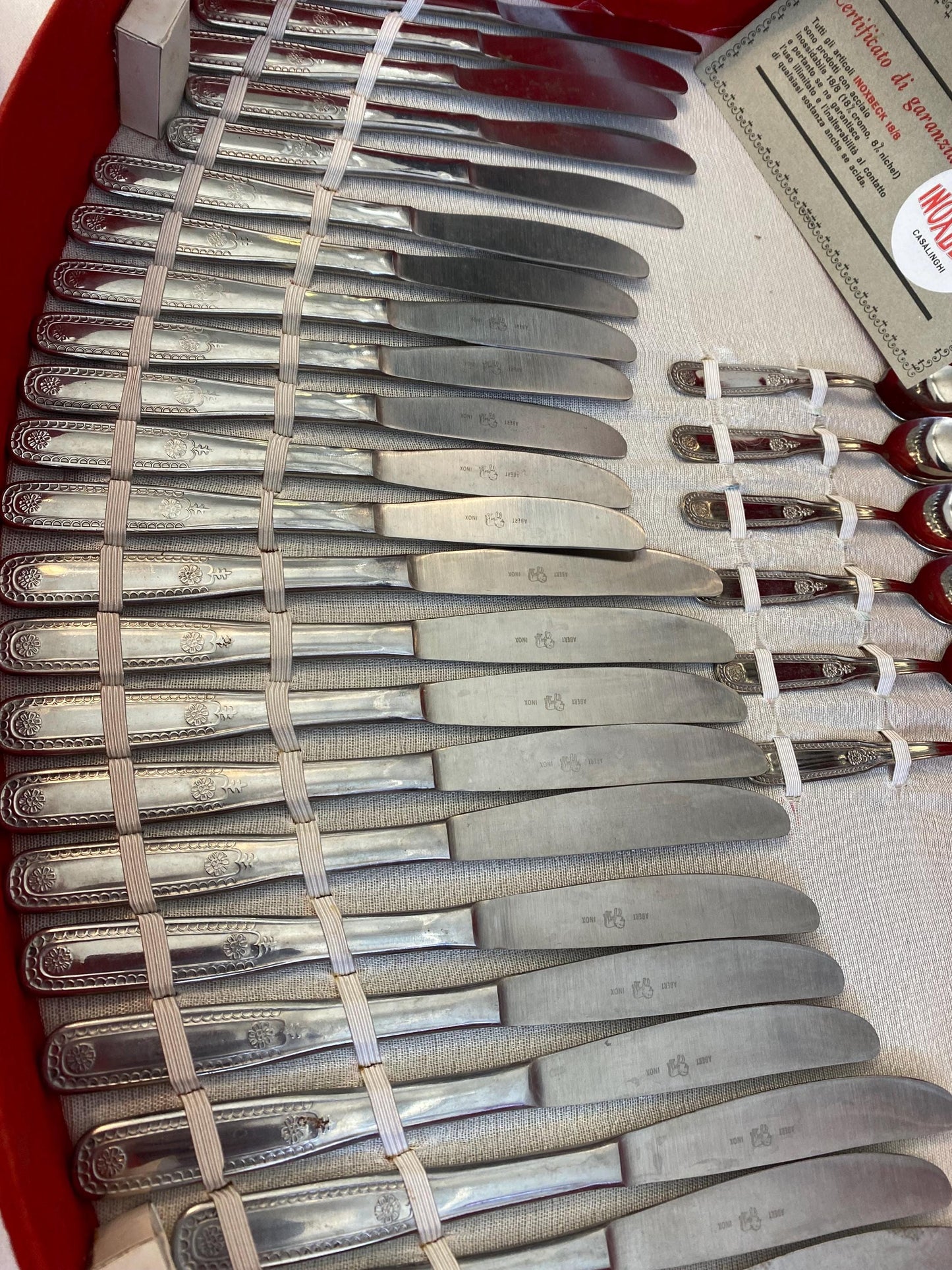 Servizio di Posate Vintage come nuove originali regalo di nozze rado per 12+12 Persone con Scatola Rossa - Completo di Mestolo e Accessori