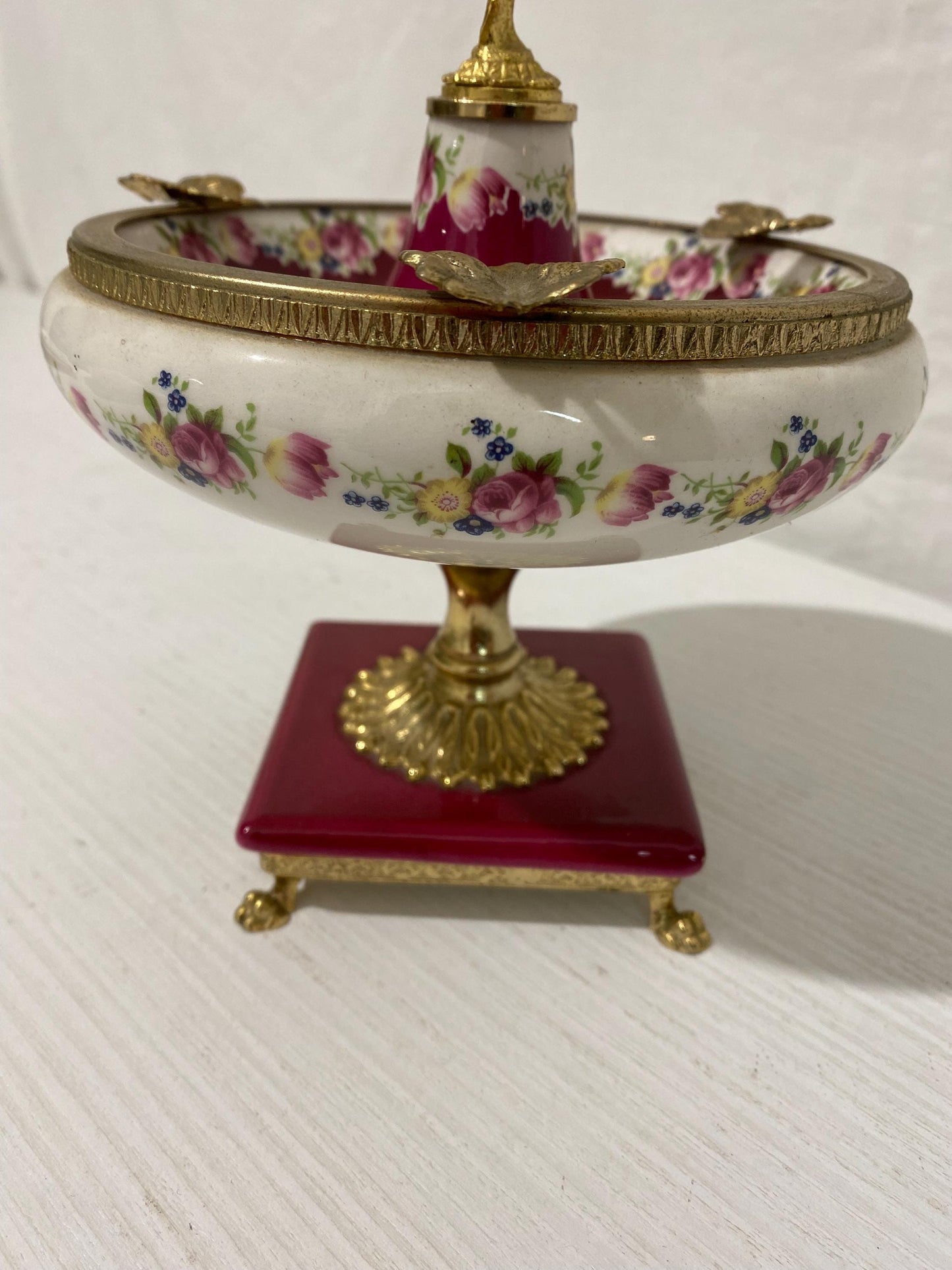 Elegante Centro Tavola in Porcellana Dipinta a Mano con Dettagli Dorati  23x15,5 cm
