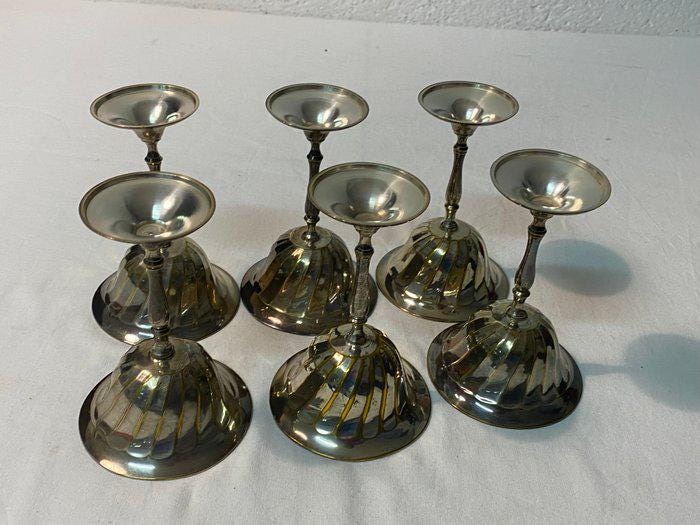 Set di Sei Coppe a Calice in Argento Placcato - Stile Vintage Elegante