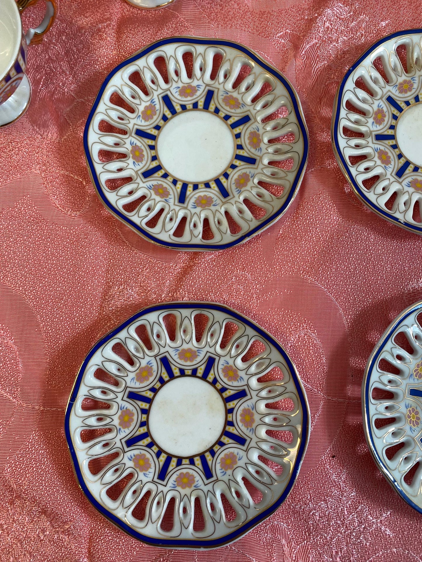 Tazzine da caffe 6 pezzi ceramica dorata e blu eleganti vintage come nuovi regalo perfetto unico speciale per colazione e pausa caffe.