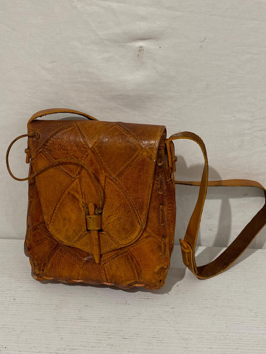 Borsa Vintage Artigianale in Pelle Marrone con Tracolla Fissa  21x19x9 cm