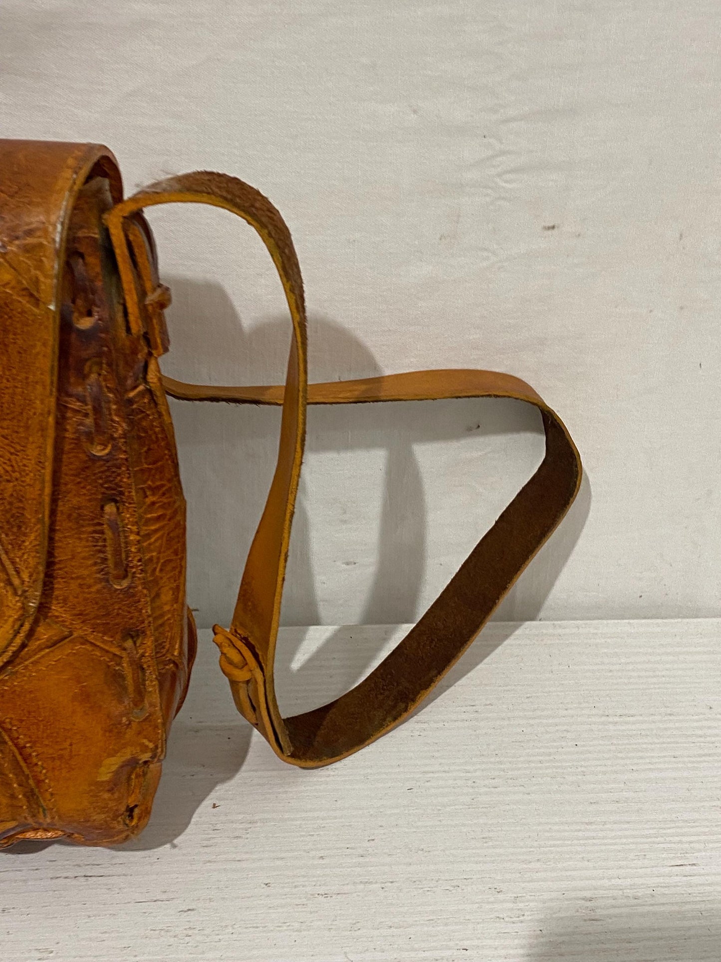 Borsa Vintage Artigianale in Pelle Marrone con Tracolla Fissa  21x19x9 cm