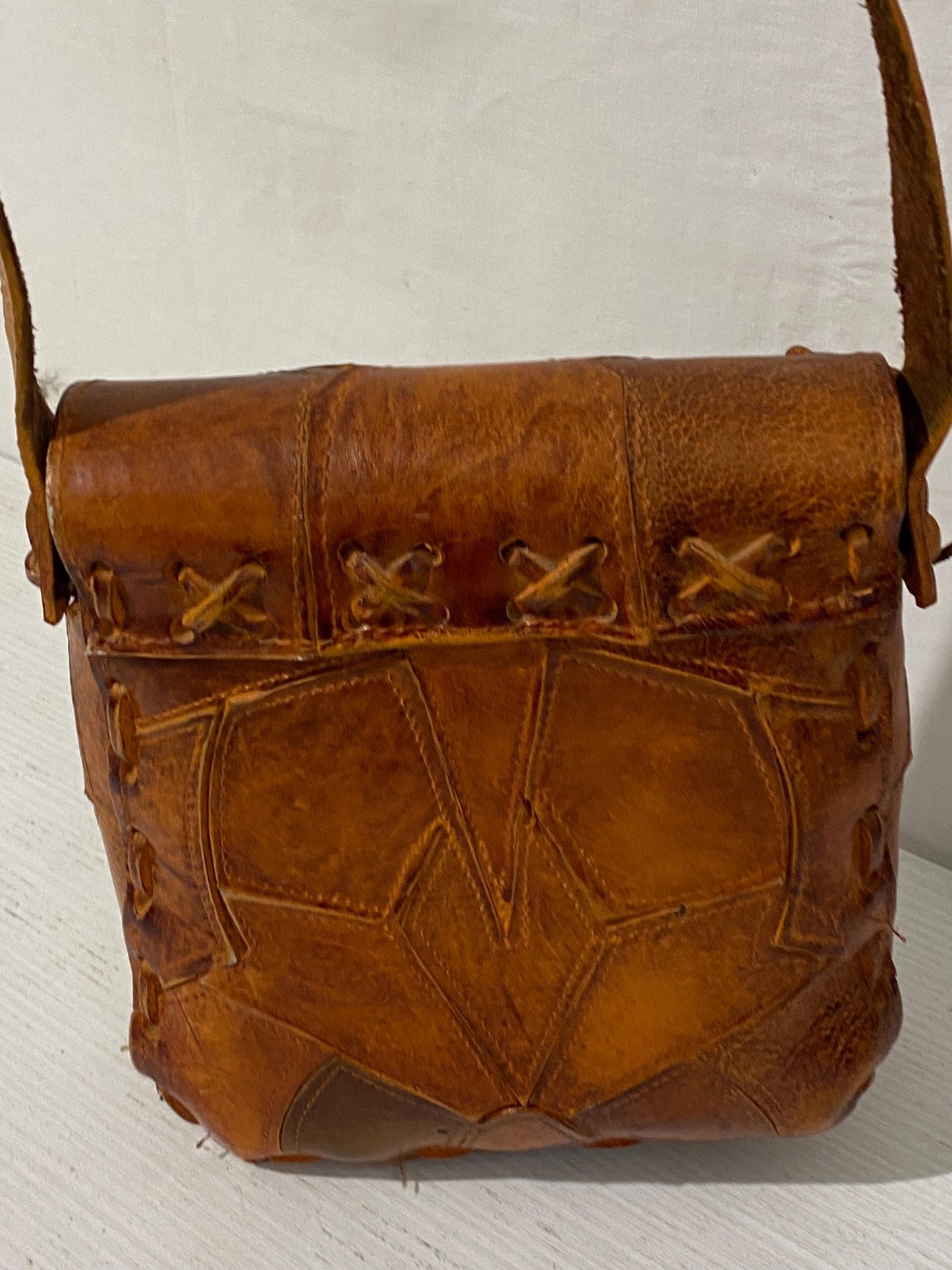 Borsa Vintage Artigianale in Pelle Marrone con Tracolla Fissa  21x19x9 cm