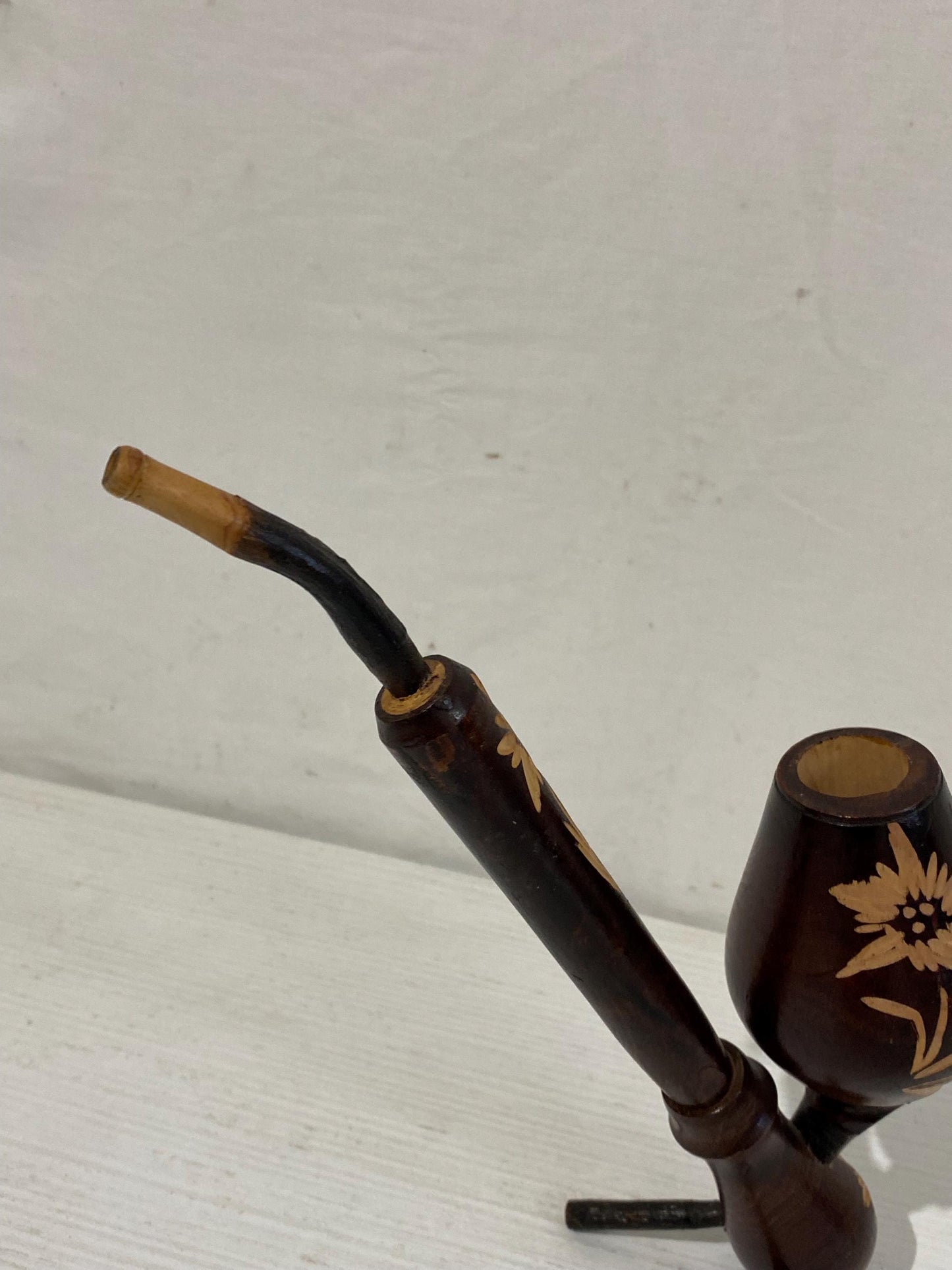 Pipa particolare Funzionante Vintage in Legno Intagliato con Motivo Floreale - 24x20x7 cm