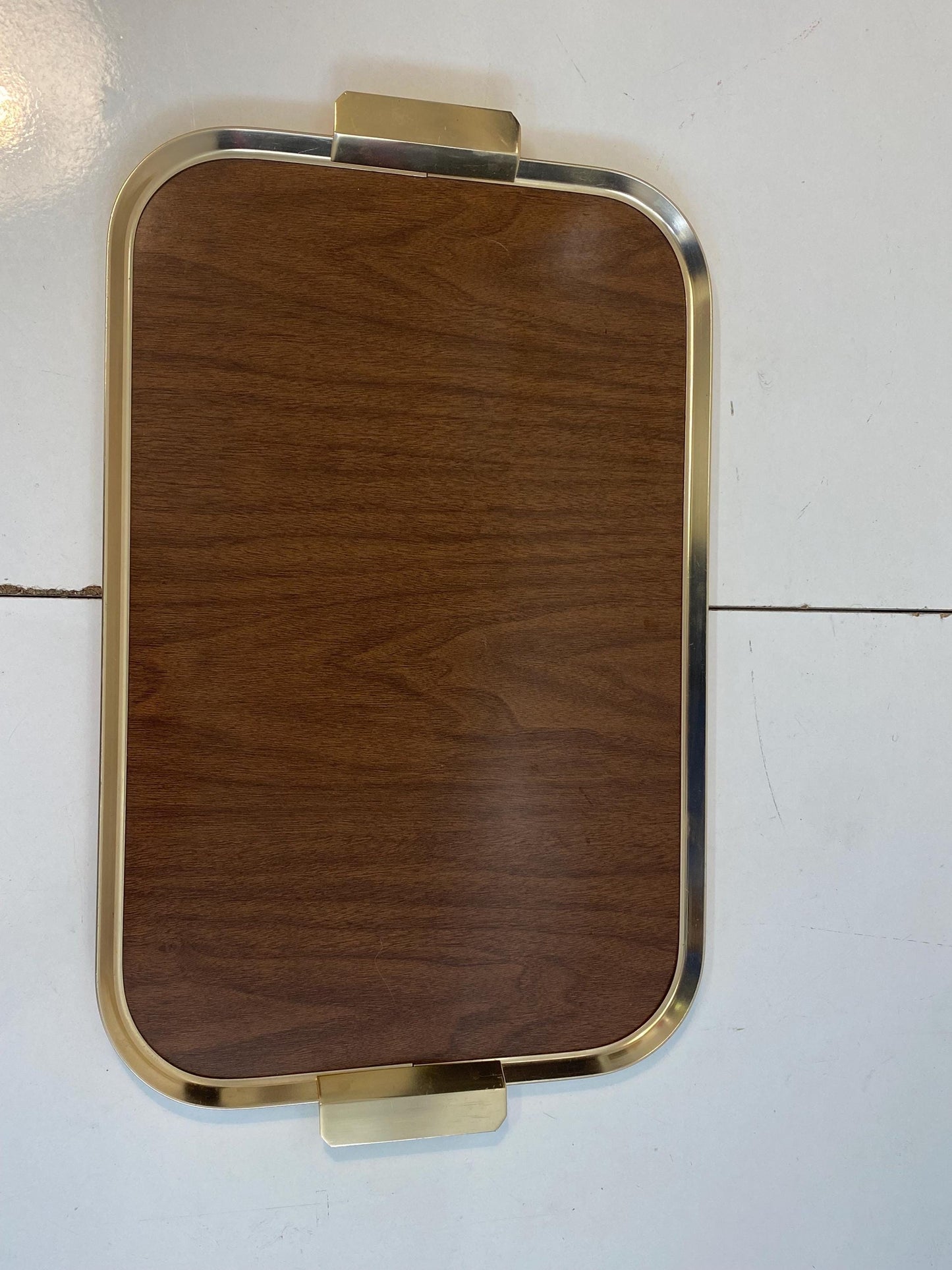 Vassoio Vintage Anni '60 in legno e ottone dorato  Stile retrò elegante (47,5x28,5 cm)