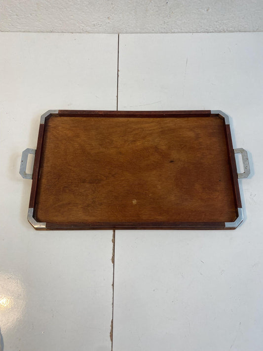 Vassoio vintage in legno con angoli e manici in metallo  Stile retrò elegante (47x29 cm)