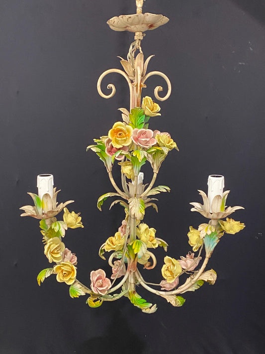 Lampadario vintage 3 luci con rose in ceramica dipinte a mano  ferro lavorato shabby chic 60x41 cm (23,6"x16,1")