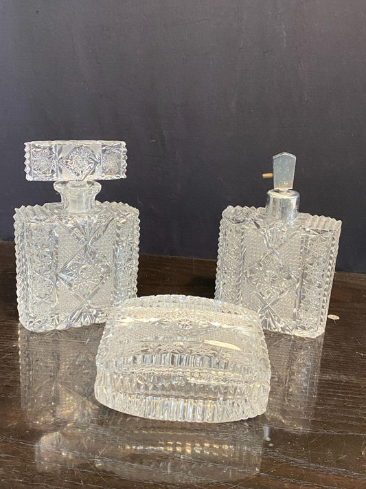 Set toilette in cristallo vintage, 2 boccette profumo + porta sapone, vetro molato rétro, vanity set bagno decorativo anni '50