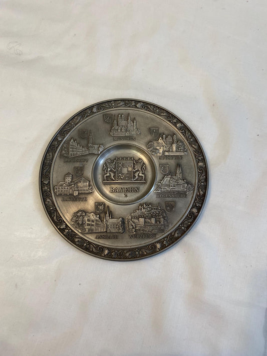 Piatto Vintage Baviera in Peltro 22,5cm - Bayern Città Storiche, 95% Stagno, Decorazione da Parete, Souvenir Germania
