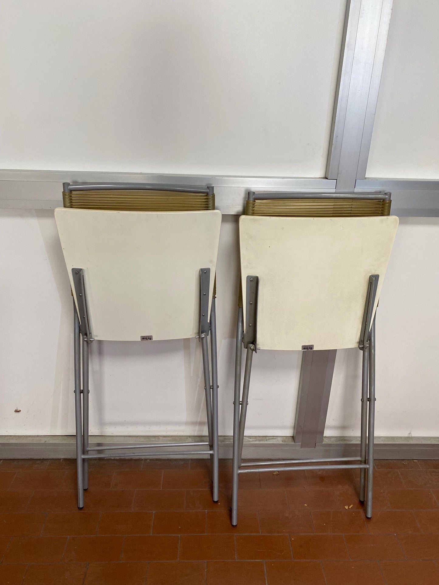 Coppia sedie FOLD design Emilio Nanni per Fly Line  Anno 2000  82x38x50 cm  Stile Postmoderno Italiano