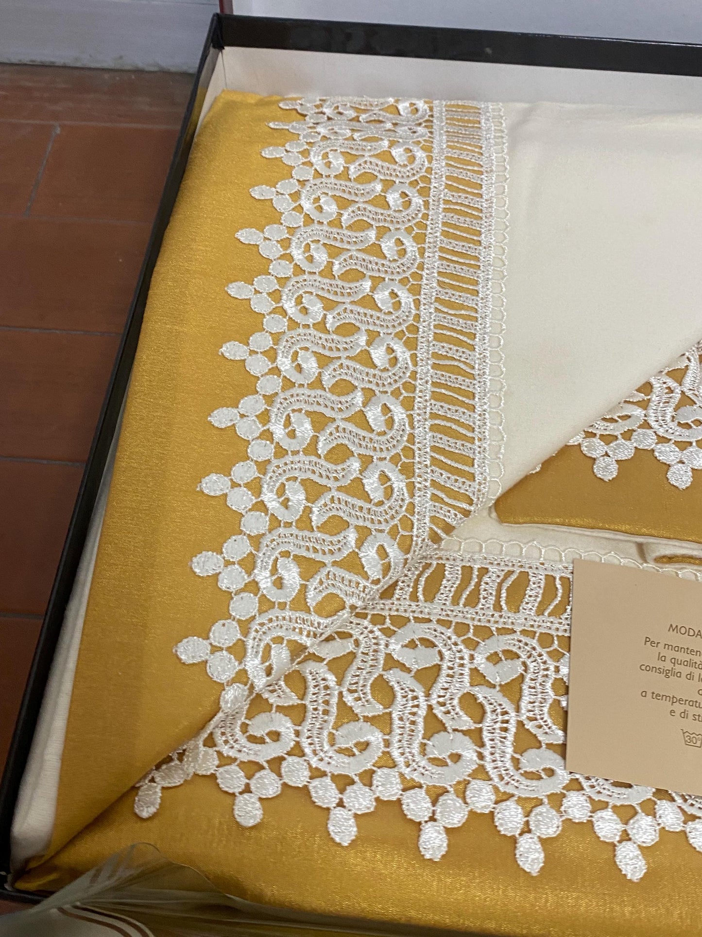 Completo letto matrimoniale vintage Art. Katrina 100% cotone con pizzo ricamato come nuovo mai usato regalo di nozze matrimonio