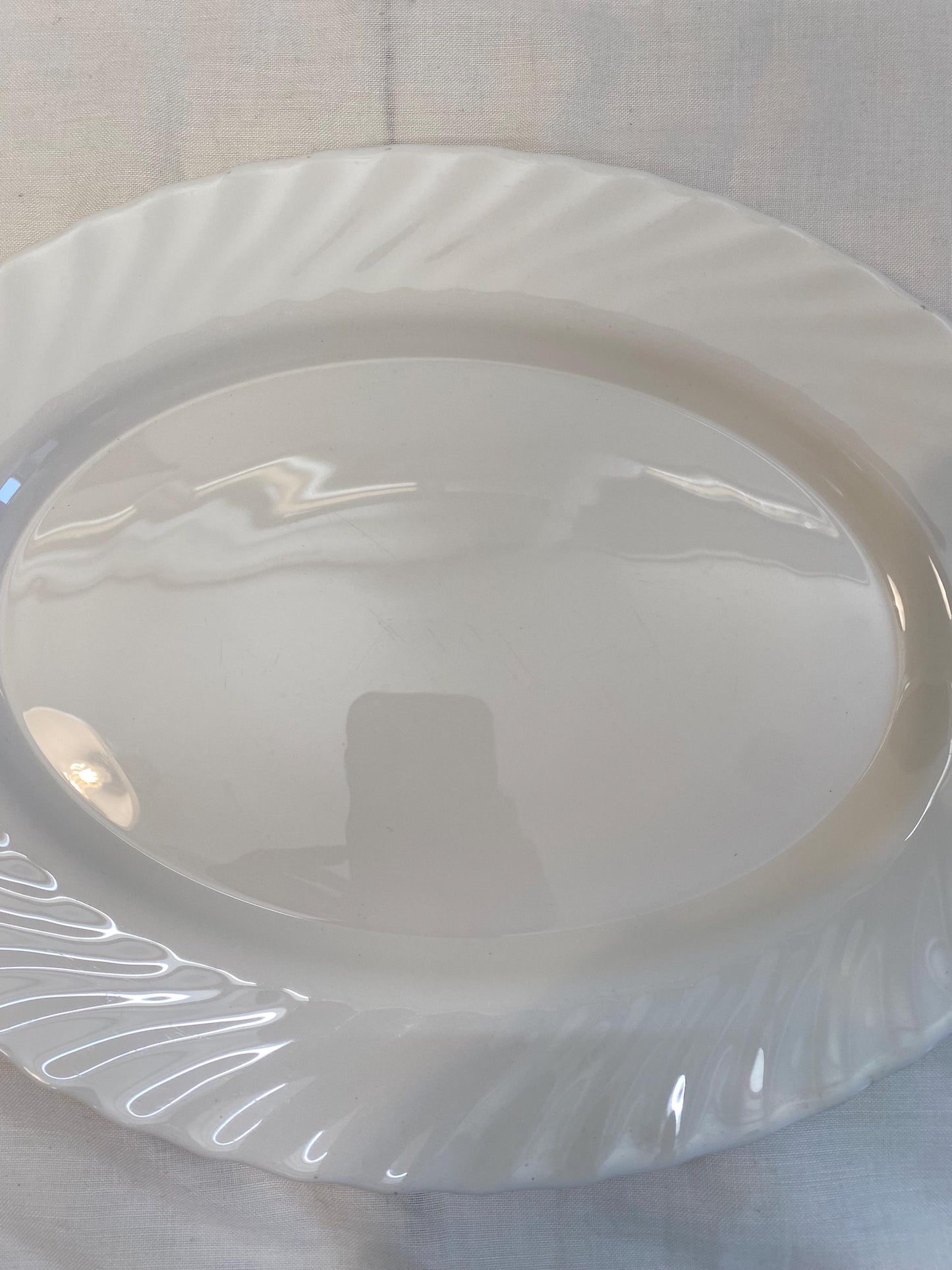 Piatto da portata ovale Arcopal France | Vetro opalino bianco 35x26 cm | Design vintage elegante per tavola e cucina