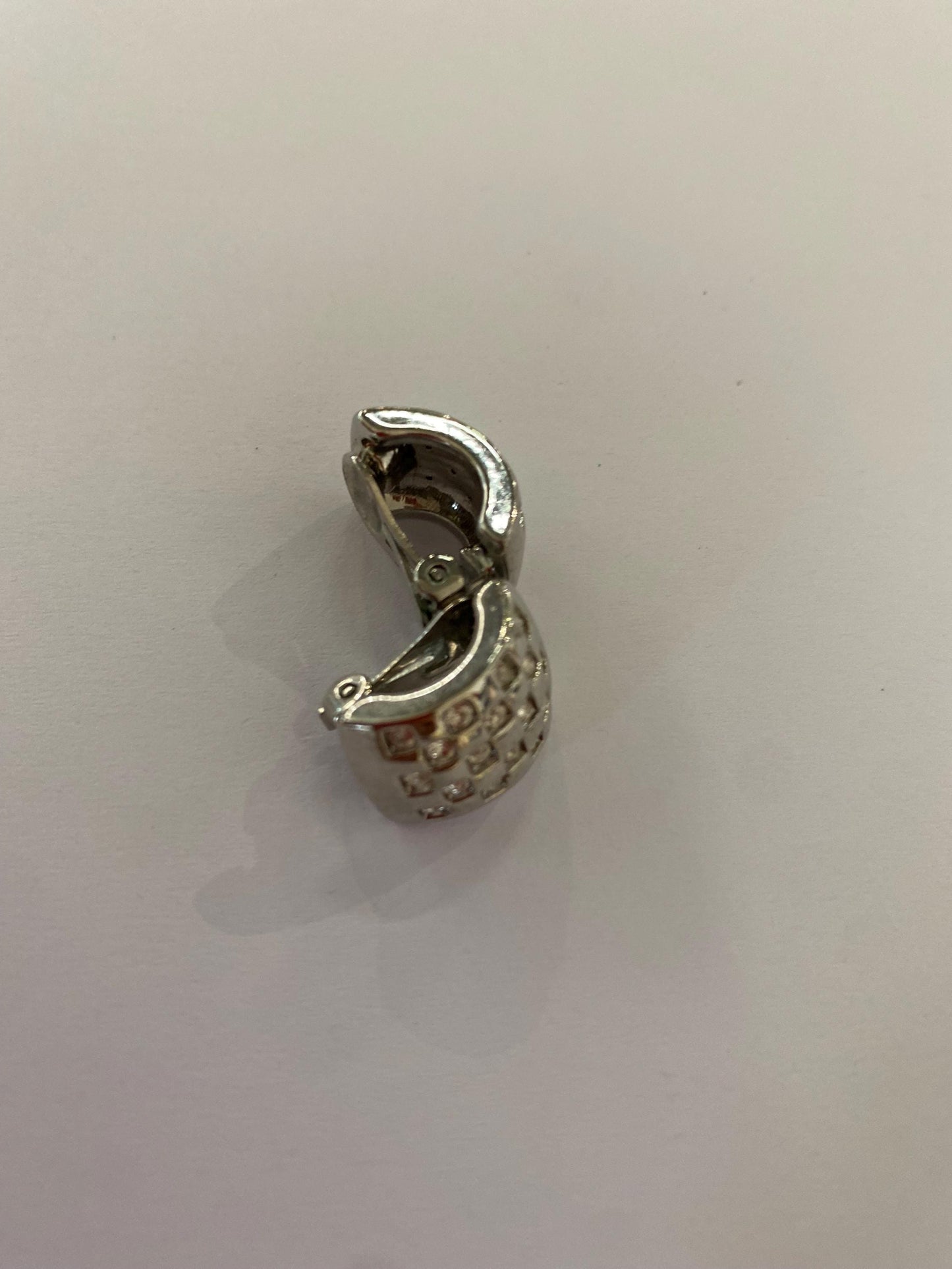 Orecchini a clip metallo argentato con strass pavé | Vintage eleganti anni '90 1,5x1 cm | Bijoux luminosi da sera