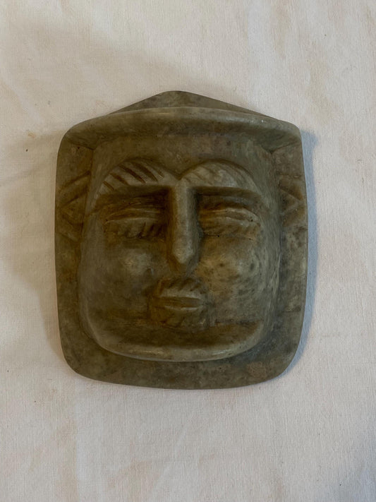 Maschera scolpita in pietra saponaria 10x8,5 cm  Arte tribale etnica vintage, decorazione parete rustica o etnica
