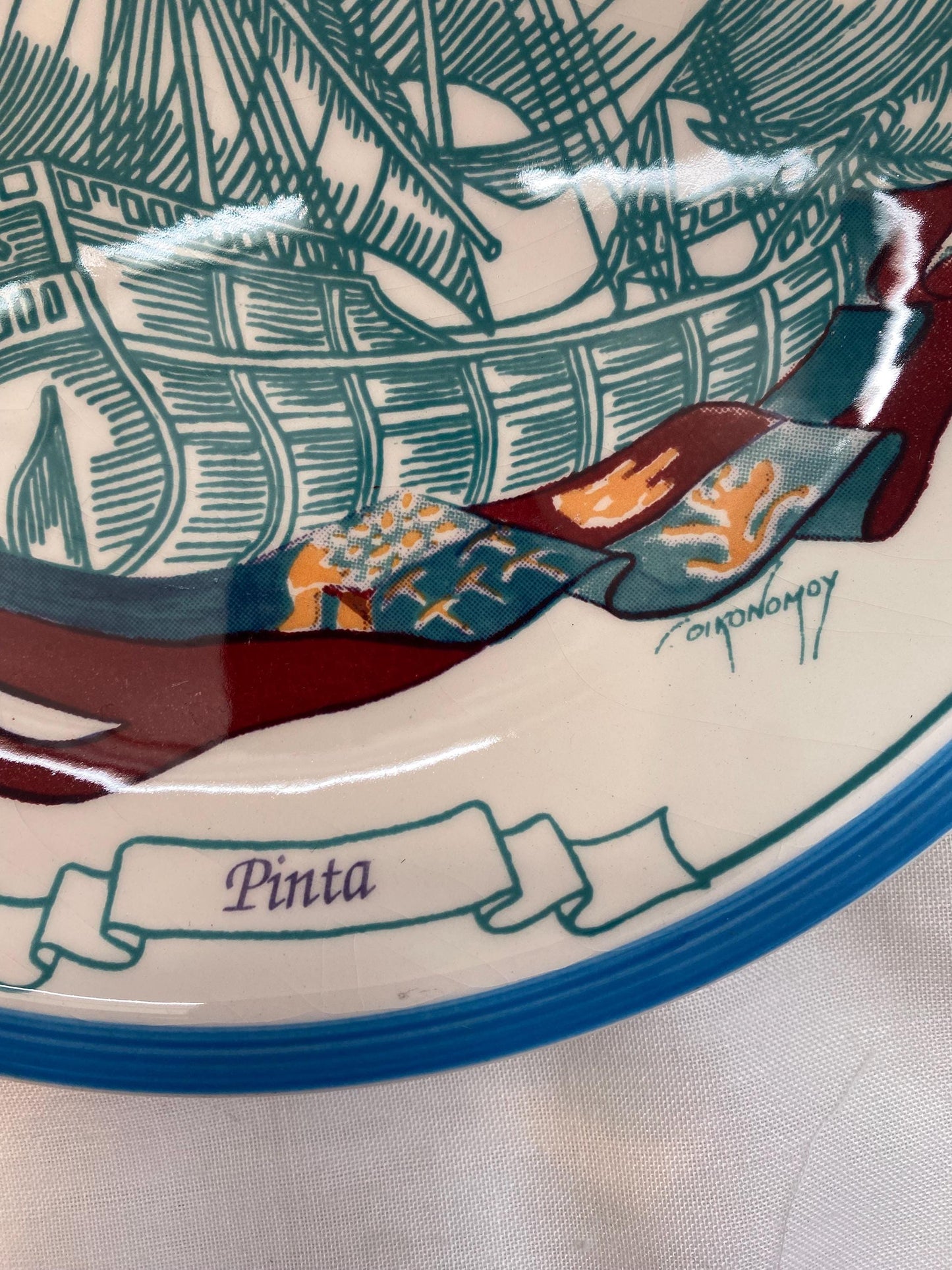 Set 3 piatti decorativi "Le Caravelle" 1992 | Nina Pinta Santa Maria by Oikonomoy | Edizione limitata Esso Colombiane 26 cm