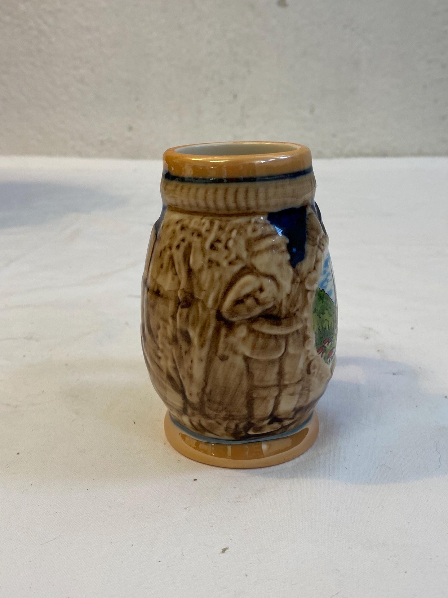 Boccale souvenir vintage Kirchberg Tirol in ceramica smaltata 11x10x7 cm, stile rustico alpino tirolese