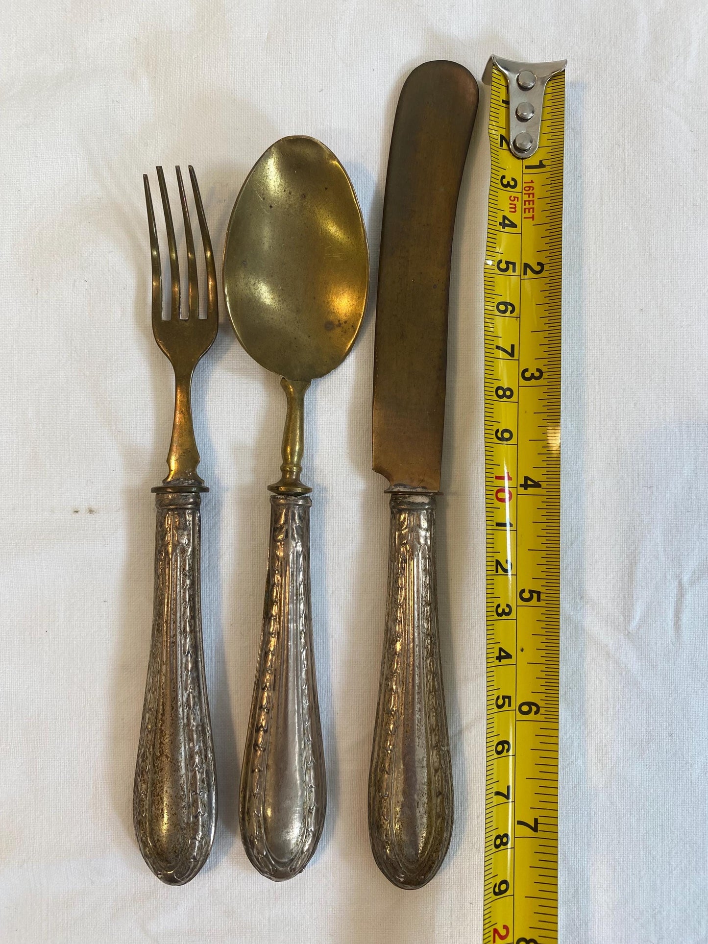 Set Posate Bambino Vintage in Ottone e Manico Cesellato  Coltello Cucchiaio Forchetta  Stile Epoca Rétro