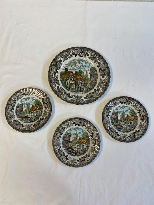 Set 4 Piatti Vintage Ye Olde England  Transferware Inglese 25,5 e 17,5 cm  Scene Cottage  Collezione Decorazione Cucina