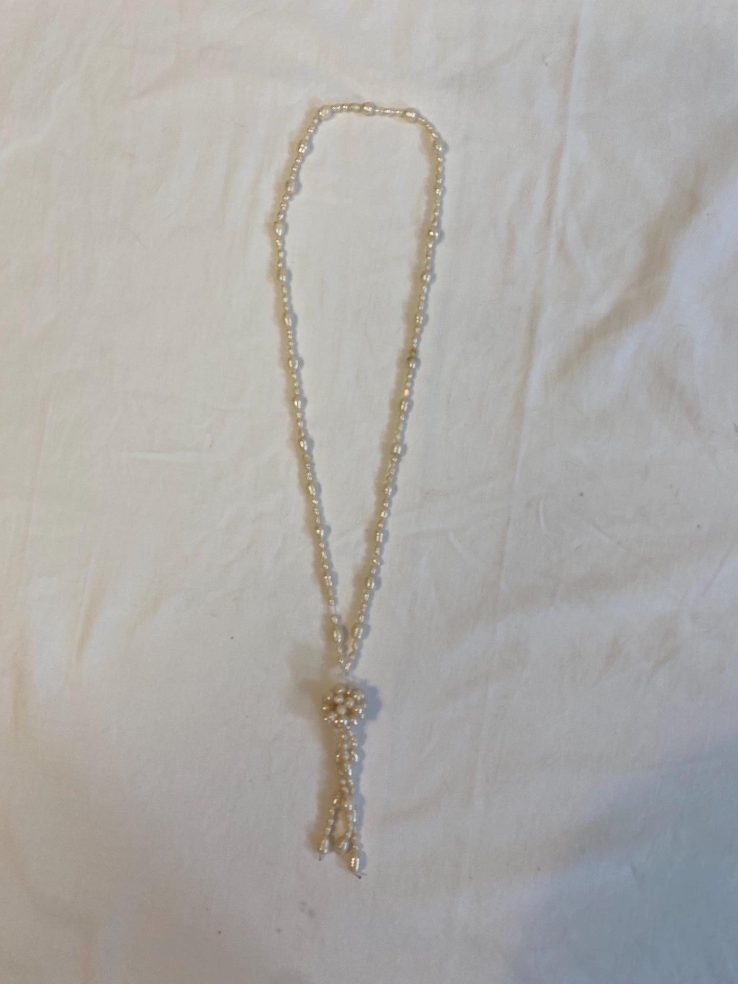 Collana vintage con perle di fiume e pendente a grappolo, lunga 43 cm, elegante bijoux rétro artigianale, idea regalo unica