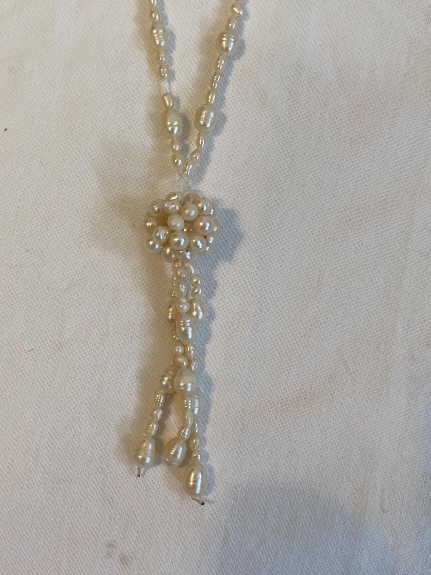 Collana vintage con perle di fiume e pendente a grappolo, lunga 43 cm, elegante bijoux rétro artigianale, idea regalo unica