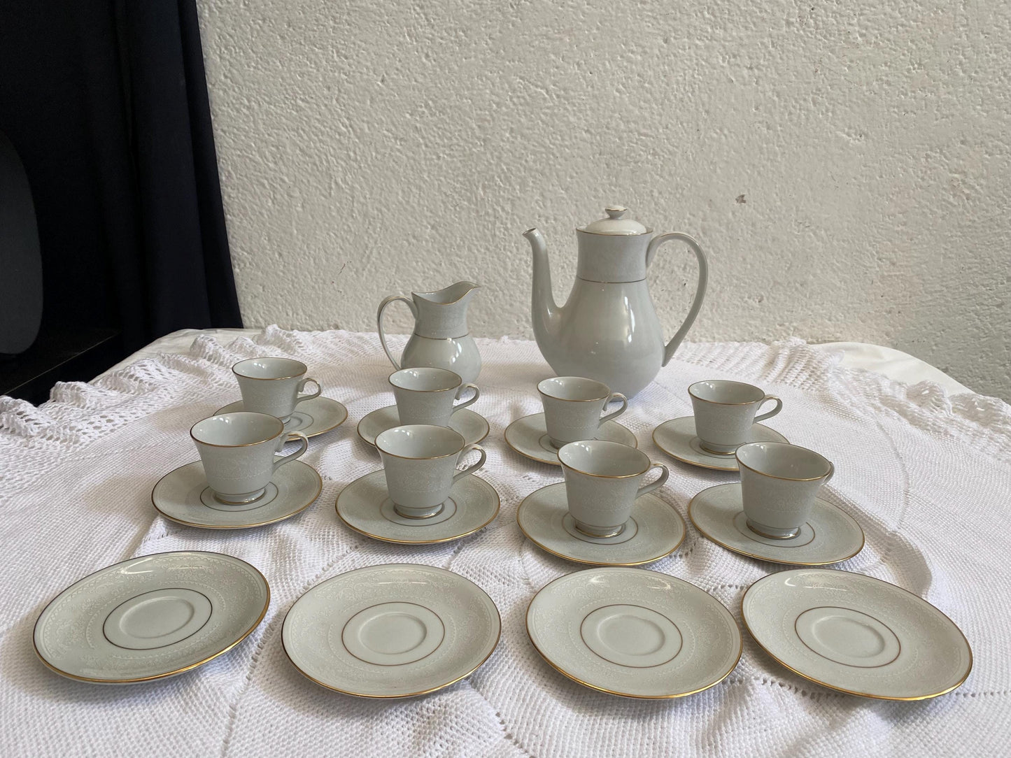 Servizio caffè vintage Laklain Bone China Danbury  8 tazzine, teiera, lattiera, 12 piattini, porcellana bianca e oro, regalo elegante nozze
