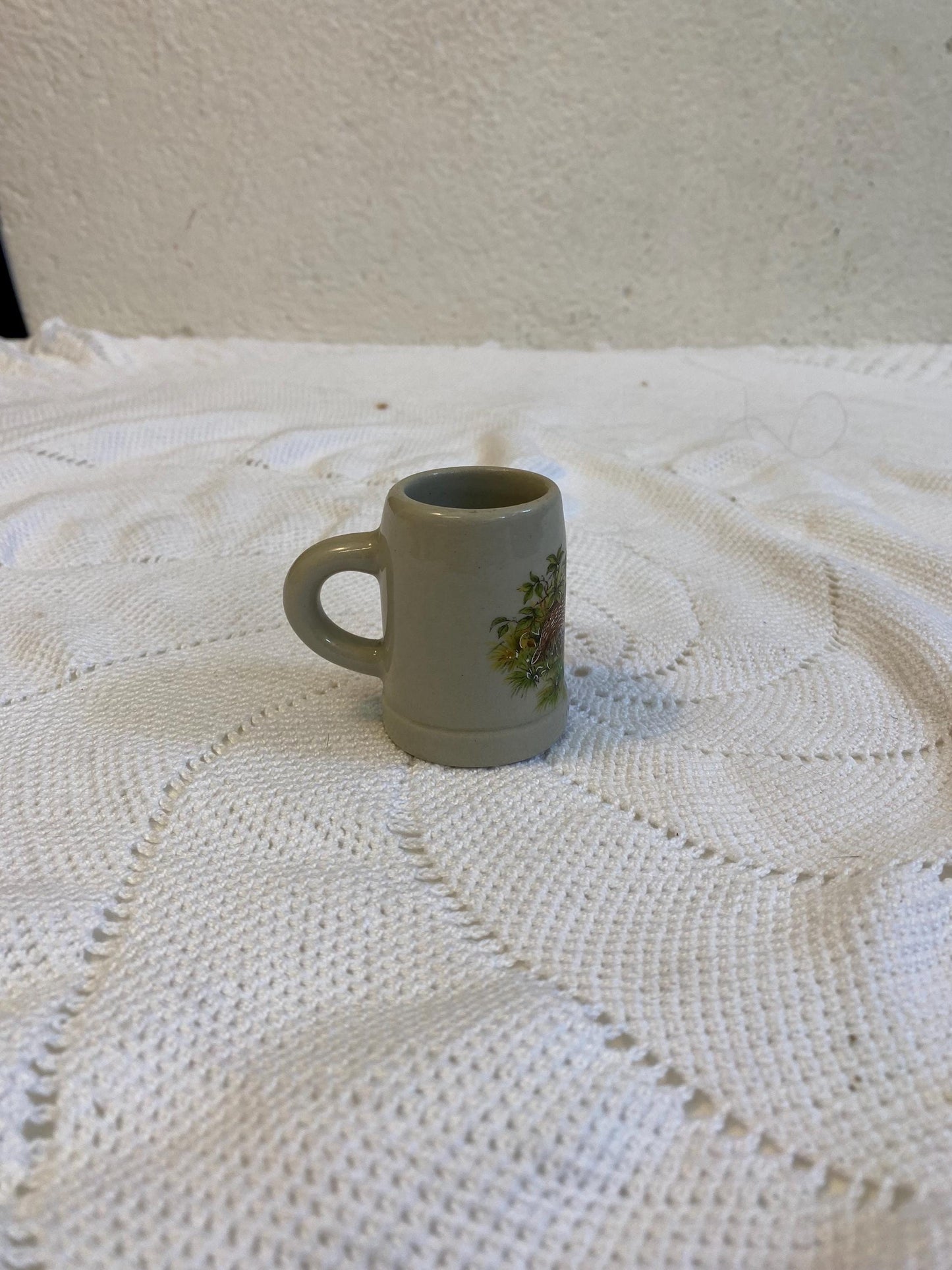 Boccale di Birra Vintage in Ceramica Dipinto a Mano