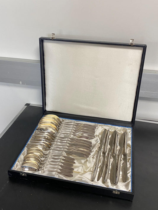Set Posate Art Déco Placcate Argento 'SAM 60': Raffinatezza per 6 Persone